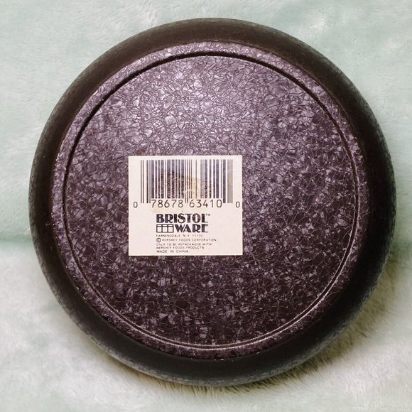 Vintage Bristolware - Hershey’s Cocoa Chocolate - Round Tin 5” X 2” - Picture 7 of 9